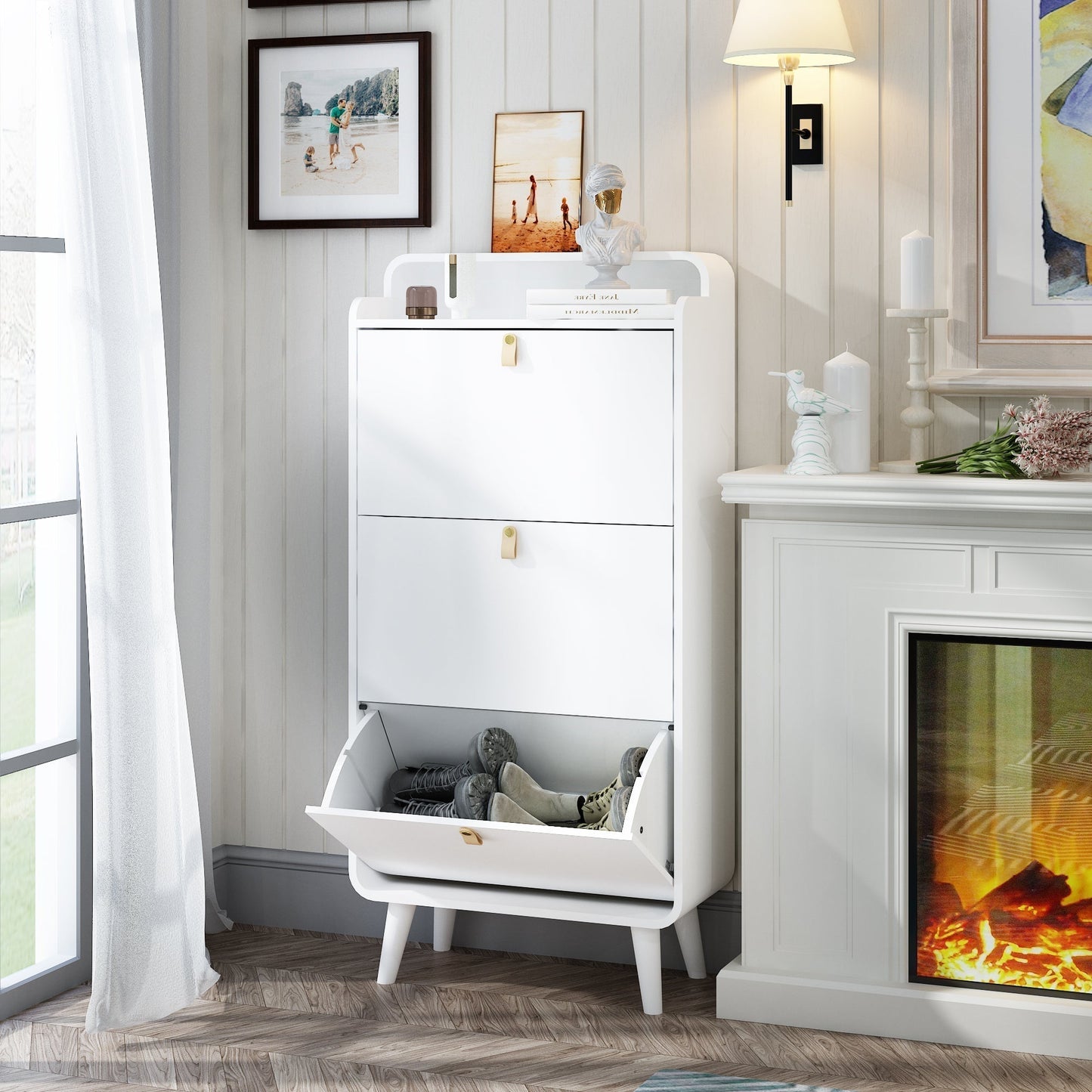 خزانة أحذية كبيرة بثلاثة أدراج